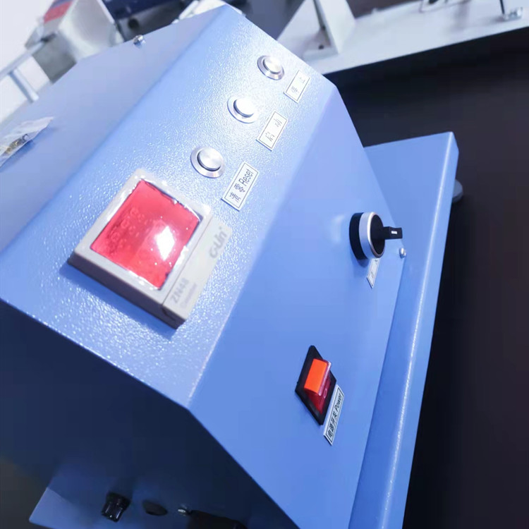 半自動(dòng)捻線(xiàn)機(jī)斜面