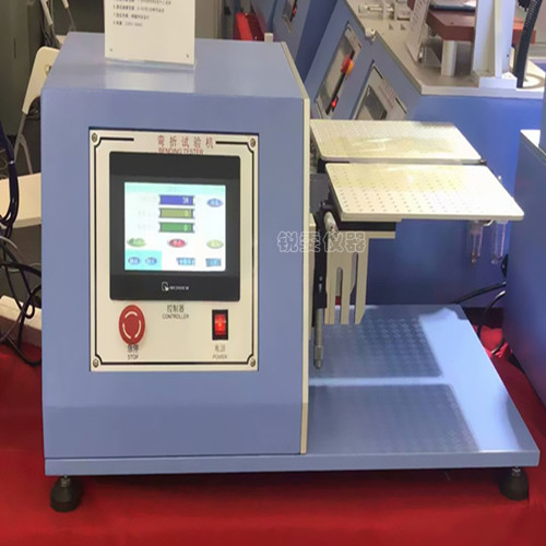 柔性膜彎折壽命試驗(yàn)機(jī)